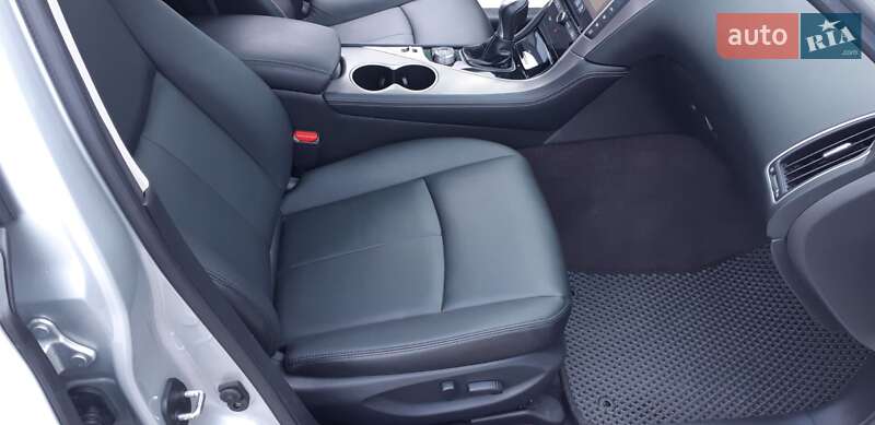 Седан Infiniti Q50 2017 в Вінниці