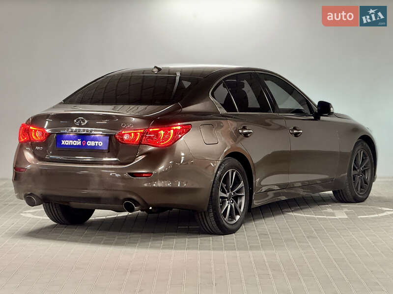 Седан Infiniti Q50 2017 в Киеве