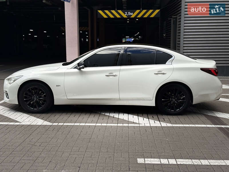 Седан Infiniti Q50 2018 в Киеве фото 7 Седан Infiniti Q50 2018 в Киеве