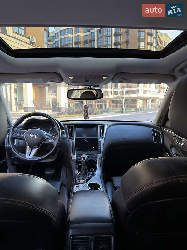 Седан Infiniti Q50 2019 в Киеве