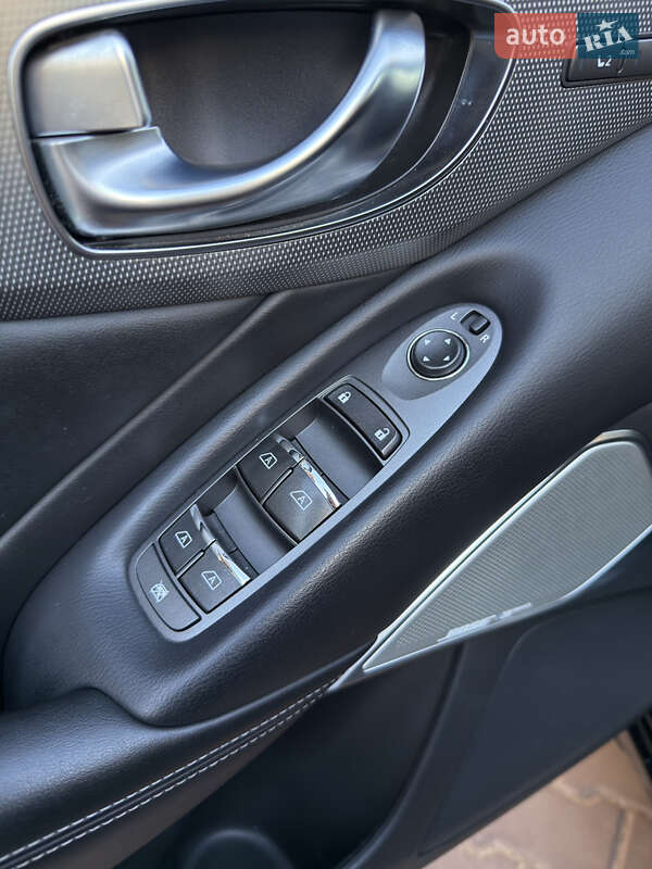 Седан Infiniti Q50 2019 в Киеве