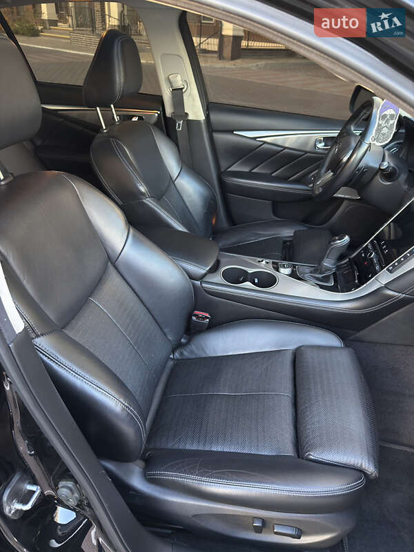 Седан Infiniti Q50 2019 в Киеве