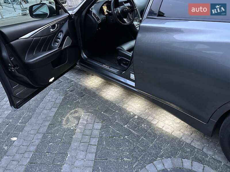 Седан Infiniti Q50 2017 в Киеве фото 15 Седан Infiniti Q50 2017 в Киеве