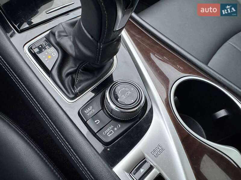 Седан Infiniti Q50 2017 в Киеве фото 27 Седан Infiniti Q50 2017 в Киеве