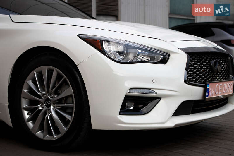 Седан Infiniti Q50 2020 в Львове