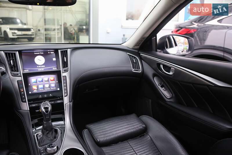 Седан Infiniti Q50 2017 в Києві