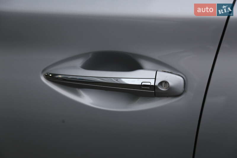 Седан Infiniti Q50 2017 в Києві