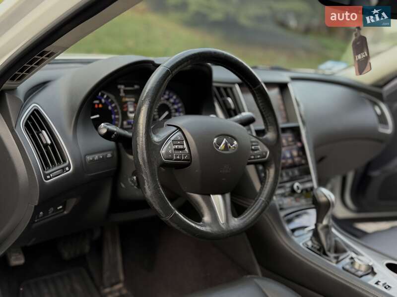 Седан Infiniti Q50 2016 в Тернополе фото 27 Седан Infiniti Q50 2016 в Тернополе