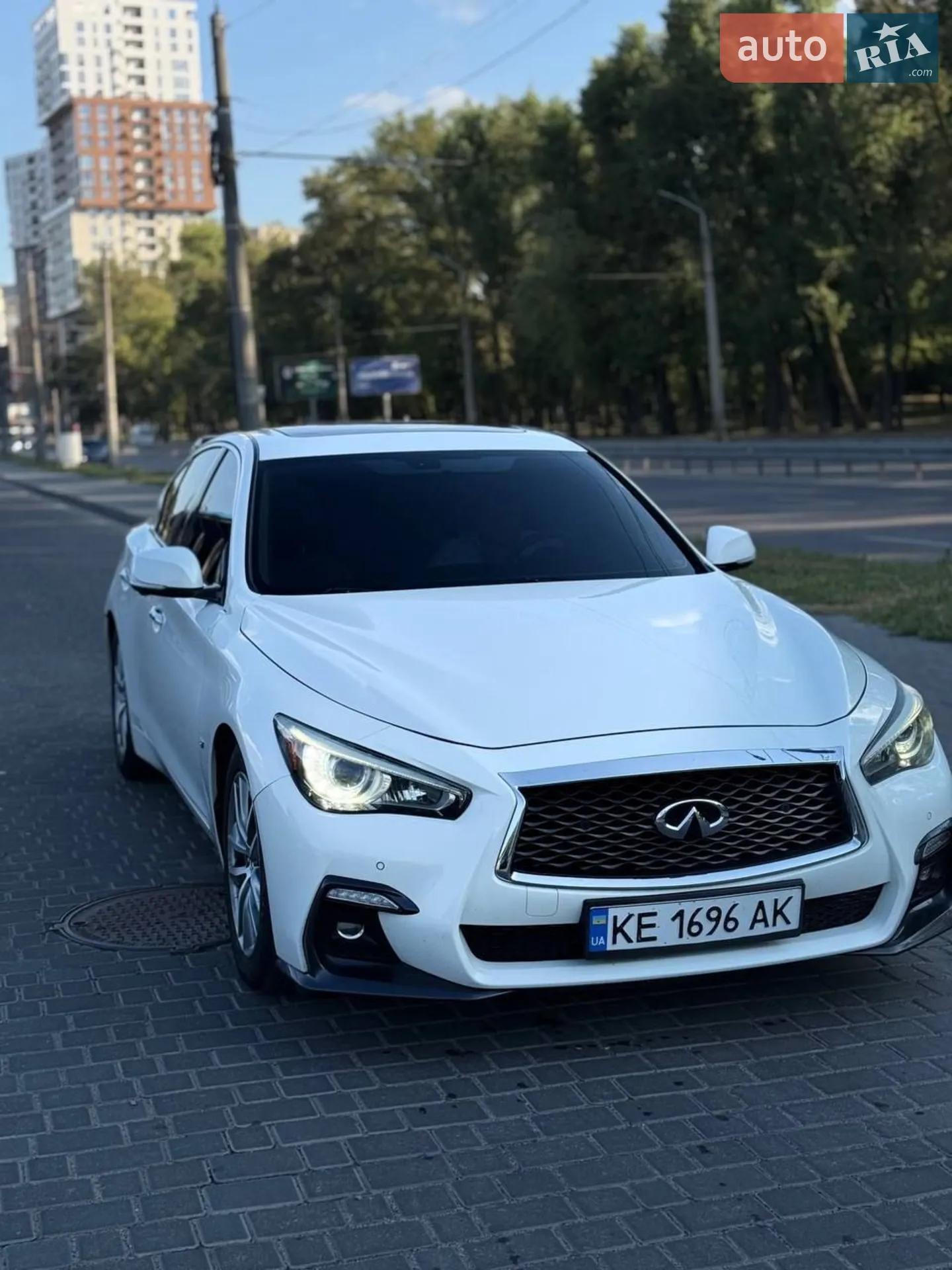 2015 Infiniti Q50 - мініатюра 12