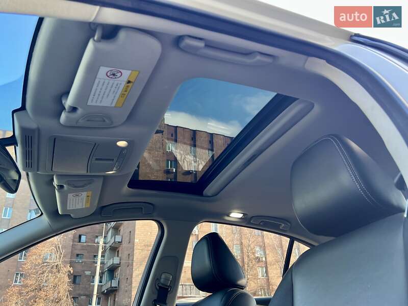 Седан Infiniti Q50 2016 в Харькове фото 22 Седан Infiniti Q50 2016 в Харькове