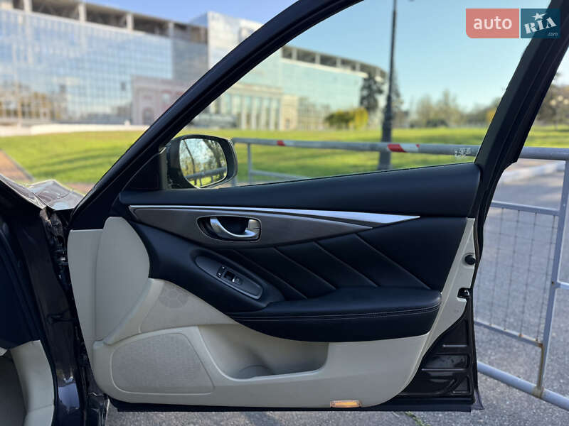 Седан Infiniti Q50 2016 в Одесі