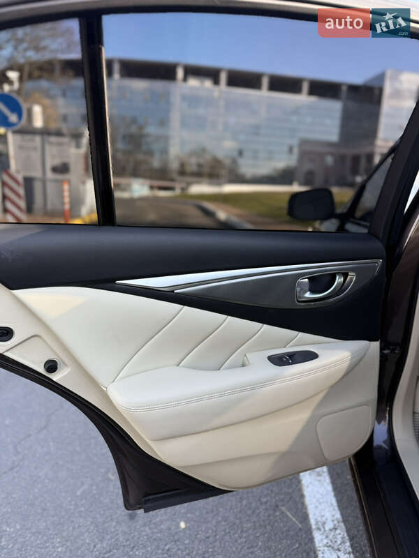 Седан Infiniti Q50 2016 в Одесі