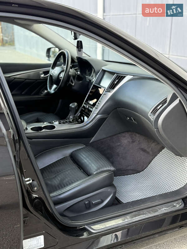 Седан Infiniti Q50 2014 в Одессе