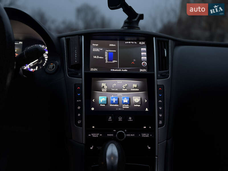 Седан Infiniti Q50 2016 в Киеве