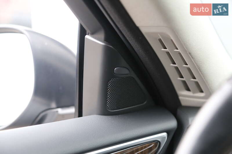 Седан Infiniti Q50 2017 в Киеве