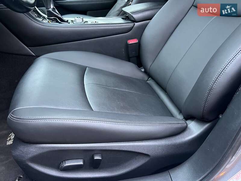 Седан Infiniti Q50 2016 в Одессе фото 26 Седан Infiniti Q50 2016 в Одессе