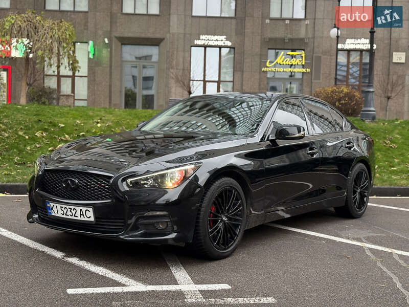 Седан Infiniti Q50 2014 в Киеве