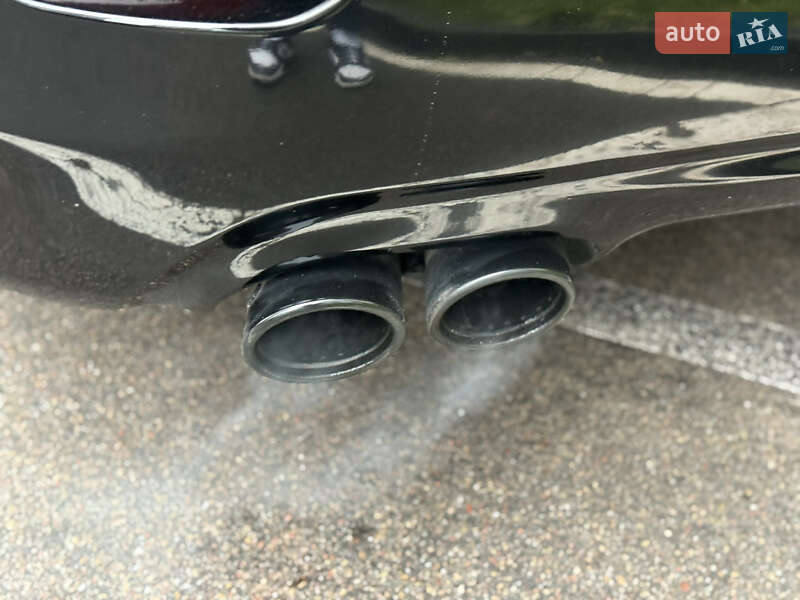 Седан Infiniti Q50 2014 в Киеве