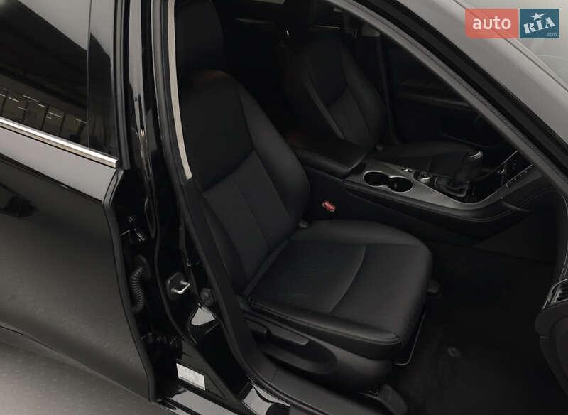 Седан Infiniti Q50 2021 в Киеве