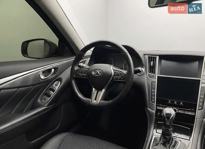 Седан Infiniti Q50 2021 в Киеве