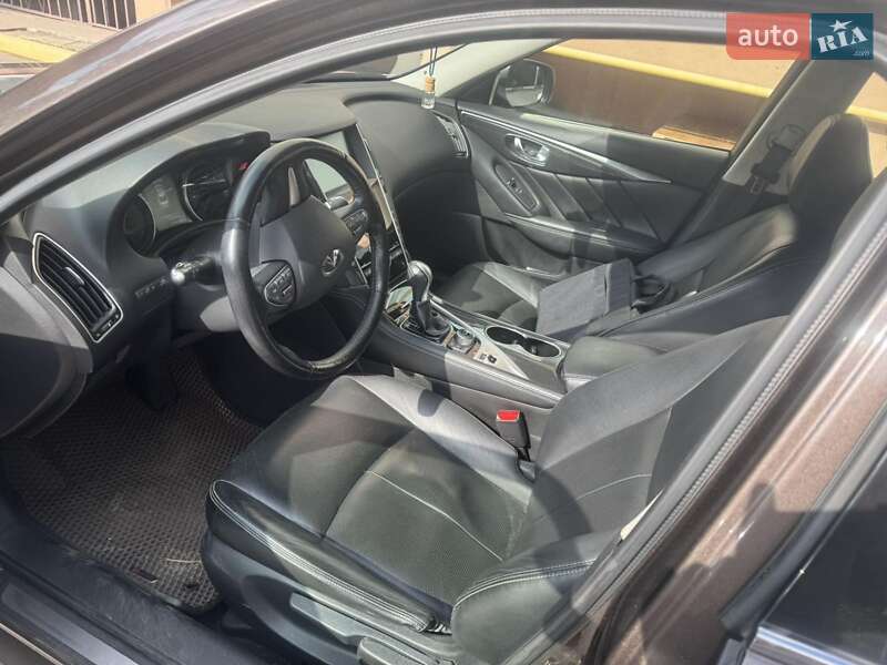 Седан Infiniti Q50 2017 в Киеве