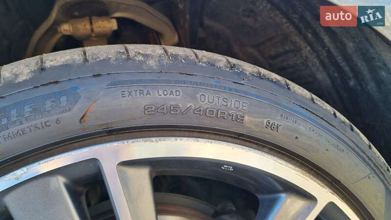 Седан Infiniti Q50 2016 в Києві