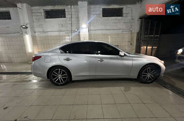 Седан Infiniti Q50 2016 в Николаеве