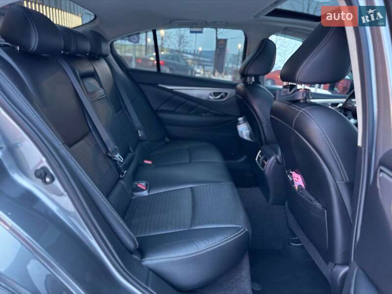 Седан Infiniti Q50 2019 в Киеве фото 12 Седан Infiniti Q50 2019 в Киеве