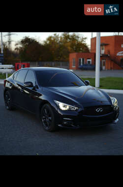 Седан Infiniti Q50 2014 в Дніпрі
