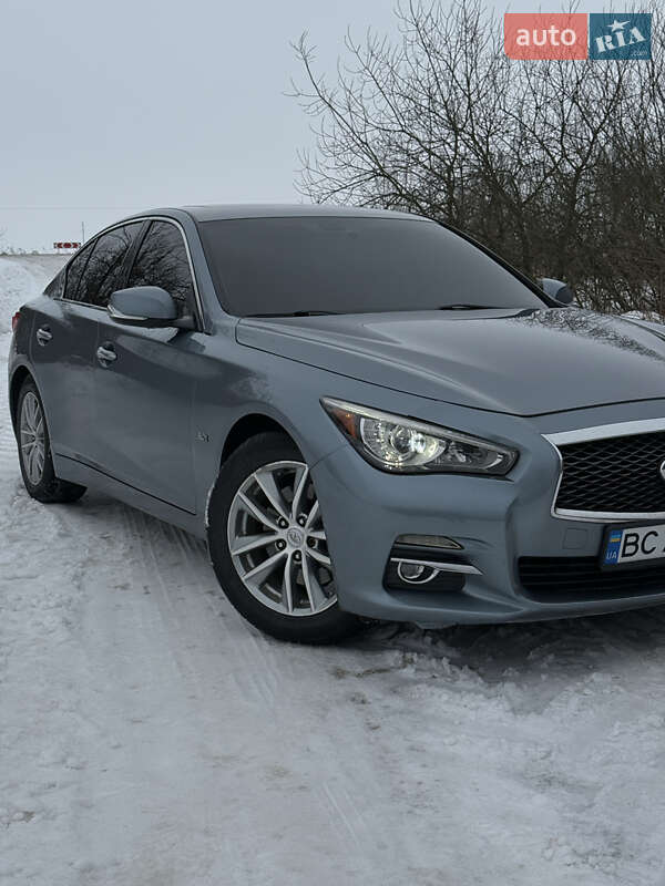 Infiniti Q50 2016