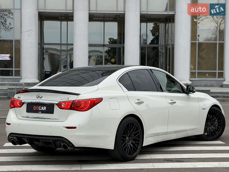 Седан Infiniti Q50 2016 в Одессе