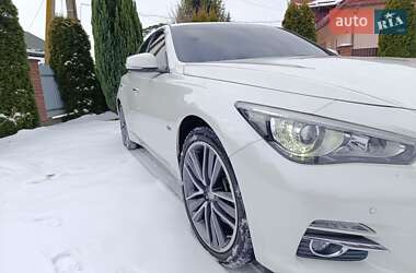 Седан Infiniti Q50 2015 в Львові