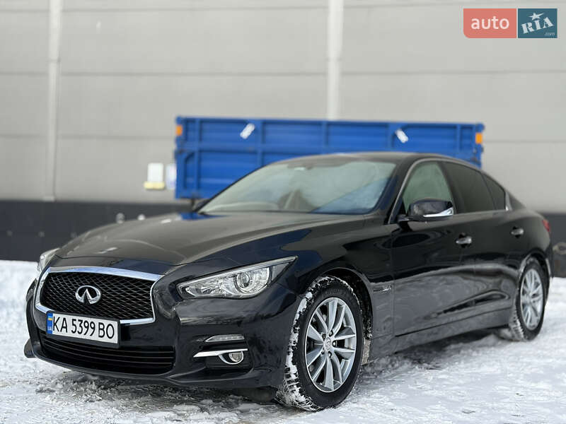 Седан Infiniti Q50 2017 в Киеве