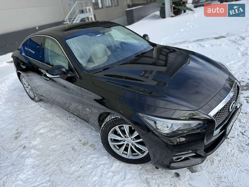 Седан Infiniti Q50 2017 в Киеве