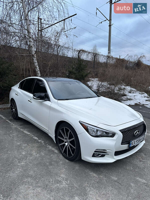 Infiniti Q50 2014