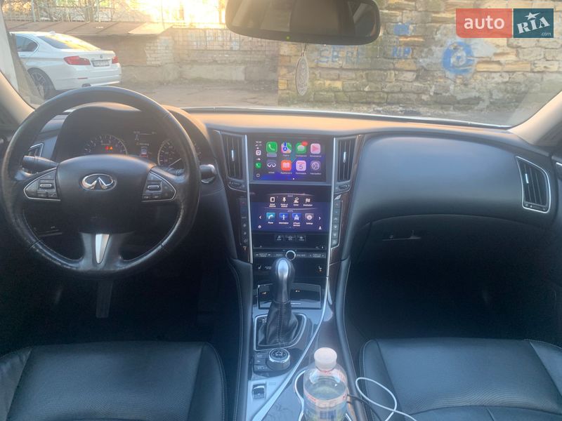 Седан Infiniti Q50 2016 в Одессе