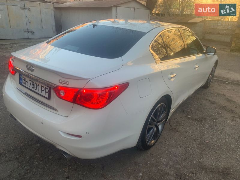 Седан Infiniti Q50 2016 в Одессе