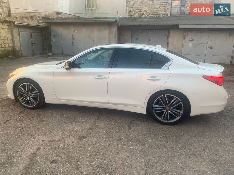 Седан Infiniti Q50 2016 в Одессе
