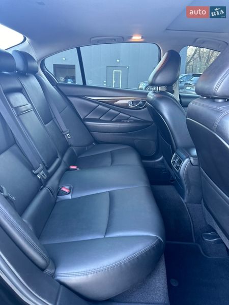 Седан Infiniti Q50 2017 в Киеве