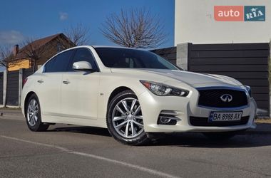 Седан Infiniti Q50 2016 в Киеве