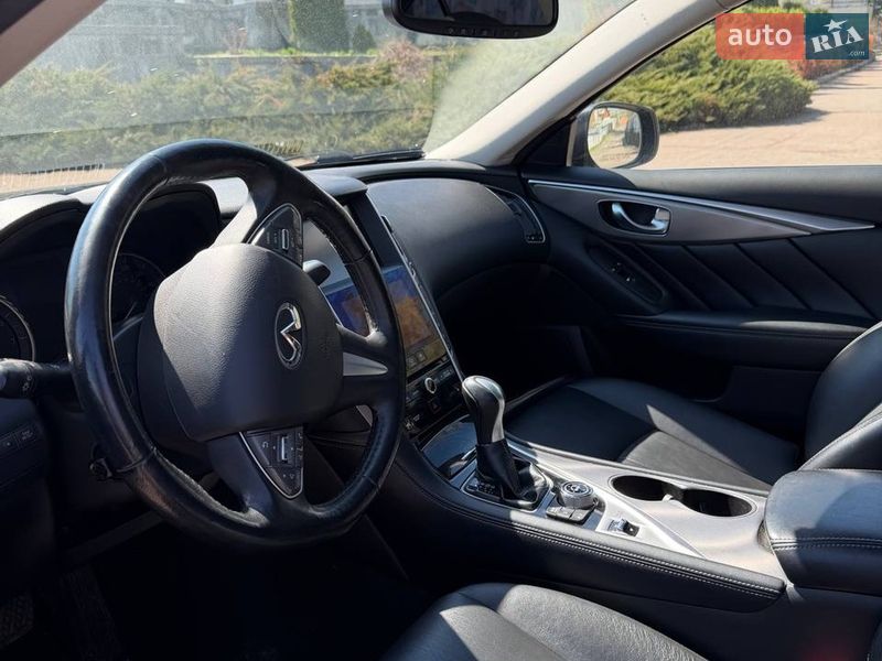 Седан Infiniti Q50 2016 в Черкассах