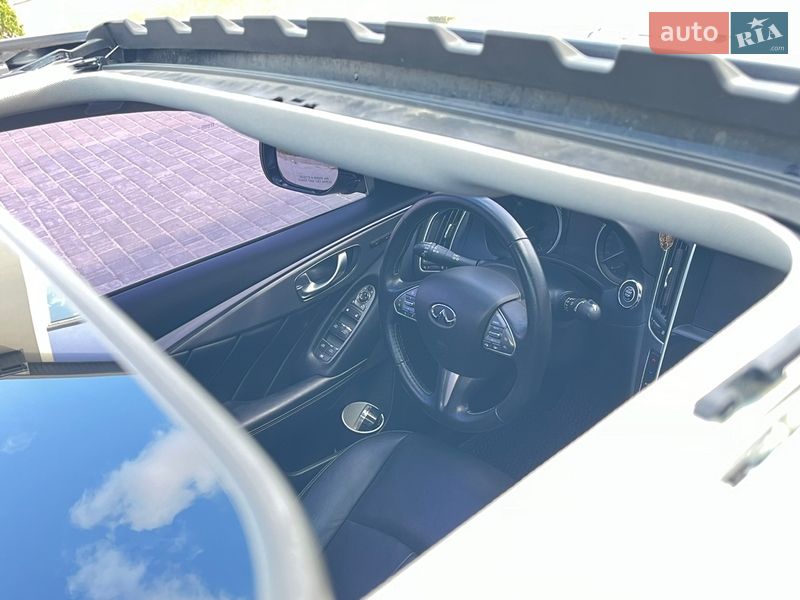 Седан Infiniti Q50 2016 в Виннице