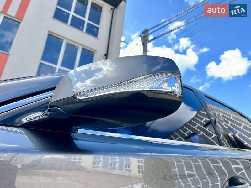 Седан Infiniti Q50 2016 в Виннице