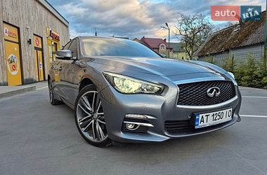 Седан Infiniti Q50 2015 в Надвірній