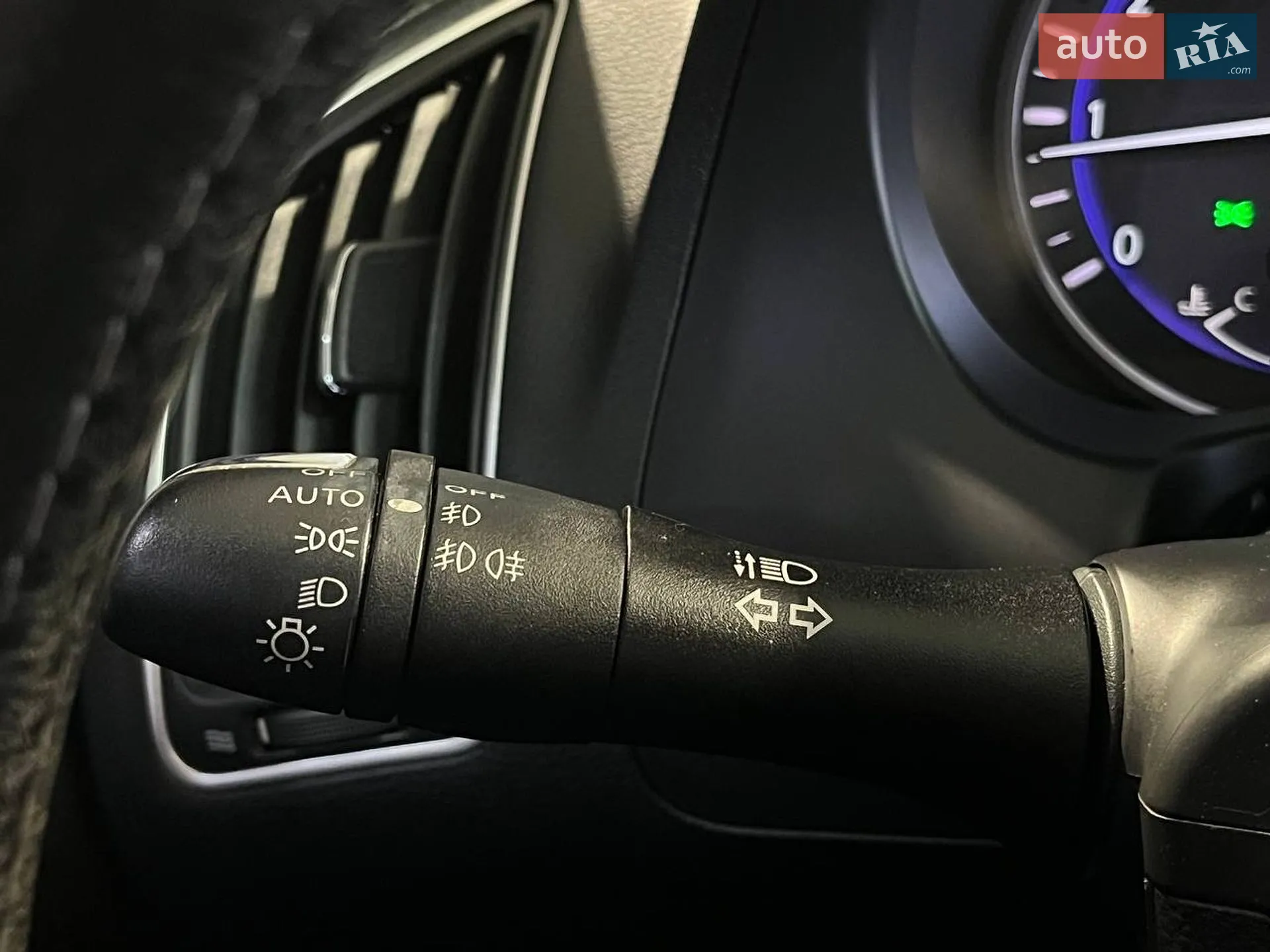2014 Infiniti Q50 - мініатюра 26