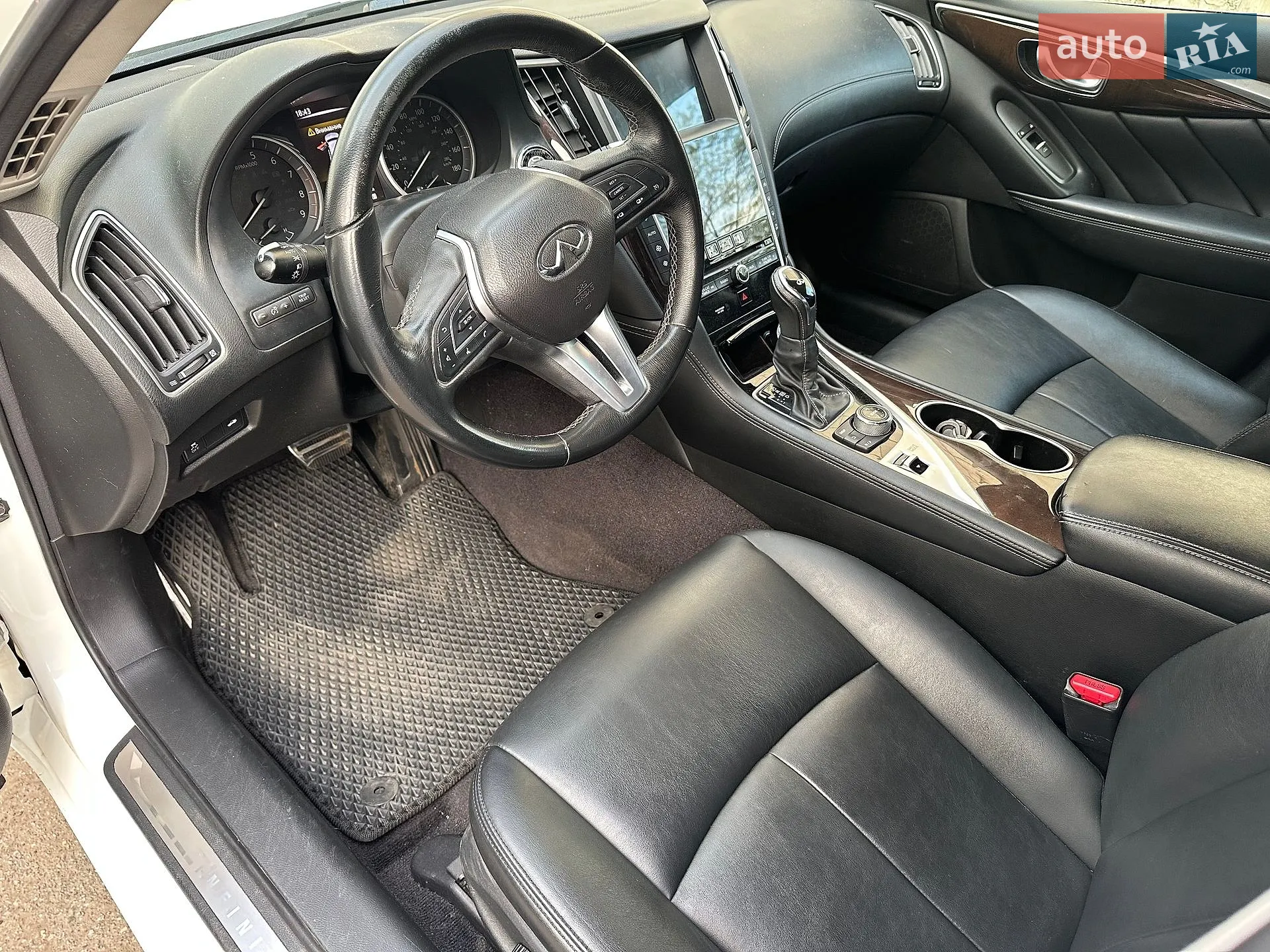 2017 Infiniti Q50 - мініатюра 17