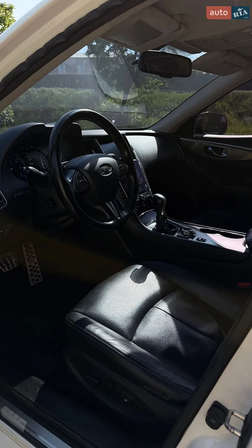 2015 Infiniti Q50 - мініатюра 9