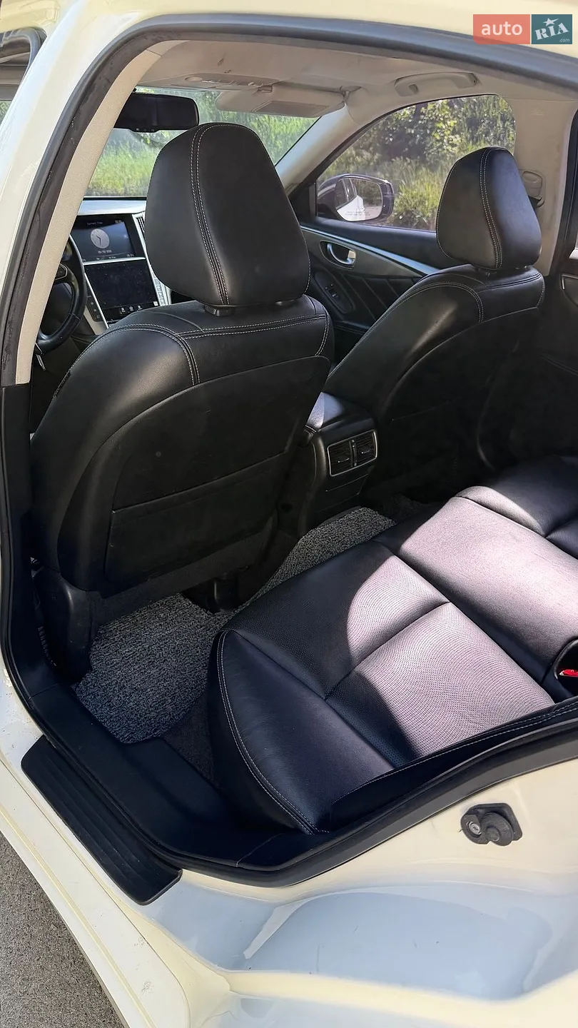 2015 Infiniti Q50 - мініатюра 14