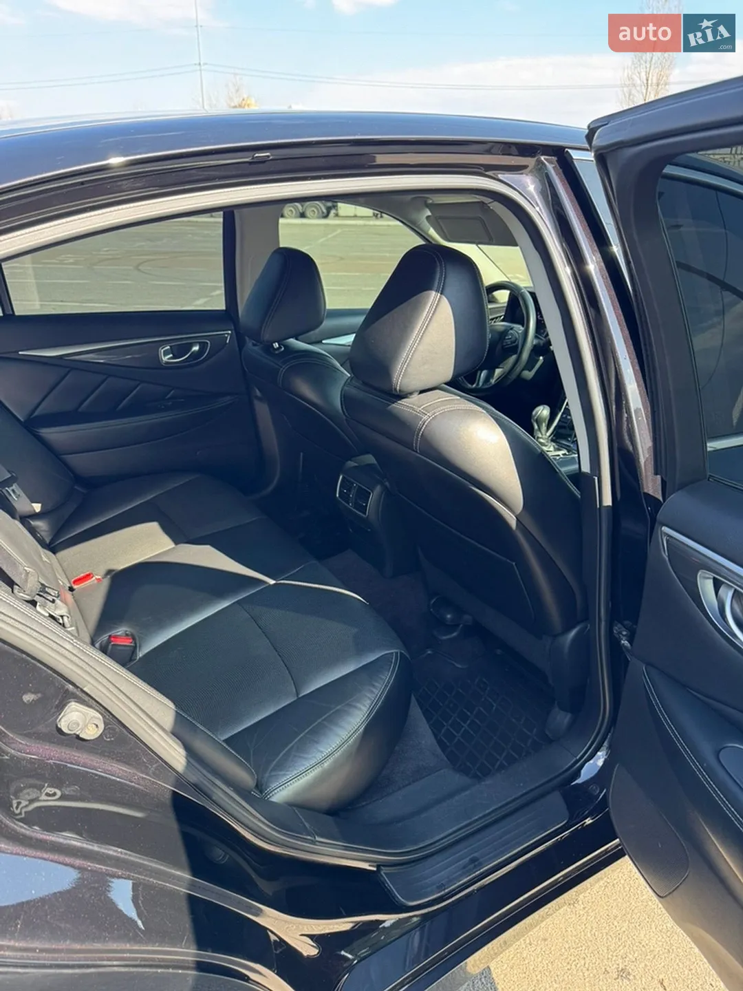 2014 Infiniti Q50 - мініатюра 16