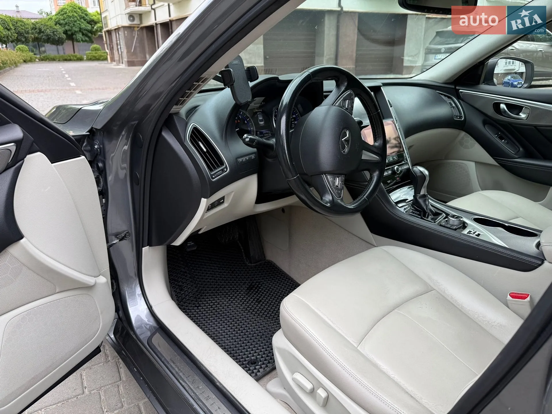 2015 Infiniti Q50 - мініатюра 15